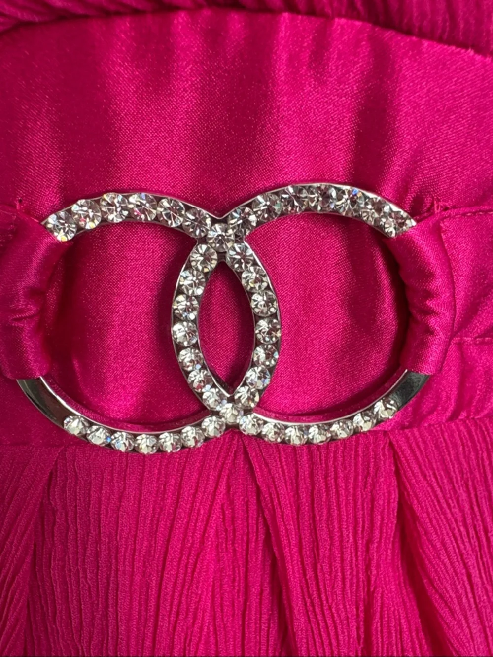 Marciano Fuchsia Sleeveless V-Neck Midi Dress with Rhinestone Buckle 100% Silk - Picture 3 of 5